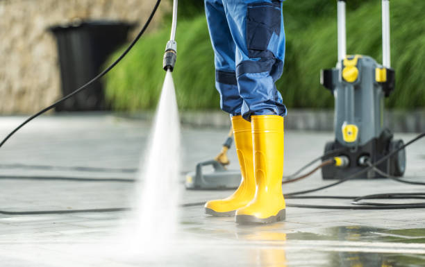 Why Choose Our Certified Pressure Washing Experts for Your Project Needs in Desoto Lakes, FL?